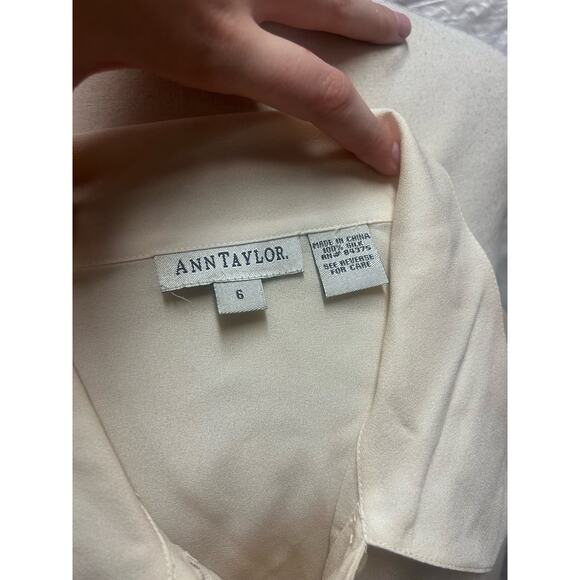 5 White/Cream Button Up Shirts, 4 Talbots, 1 Anne Taylor, Sizes 6-8 - Picture 2 of 10